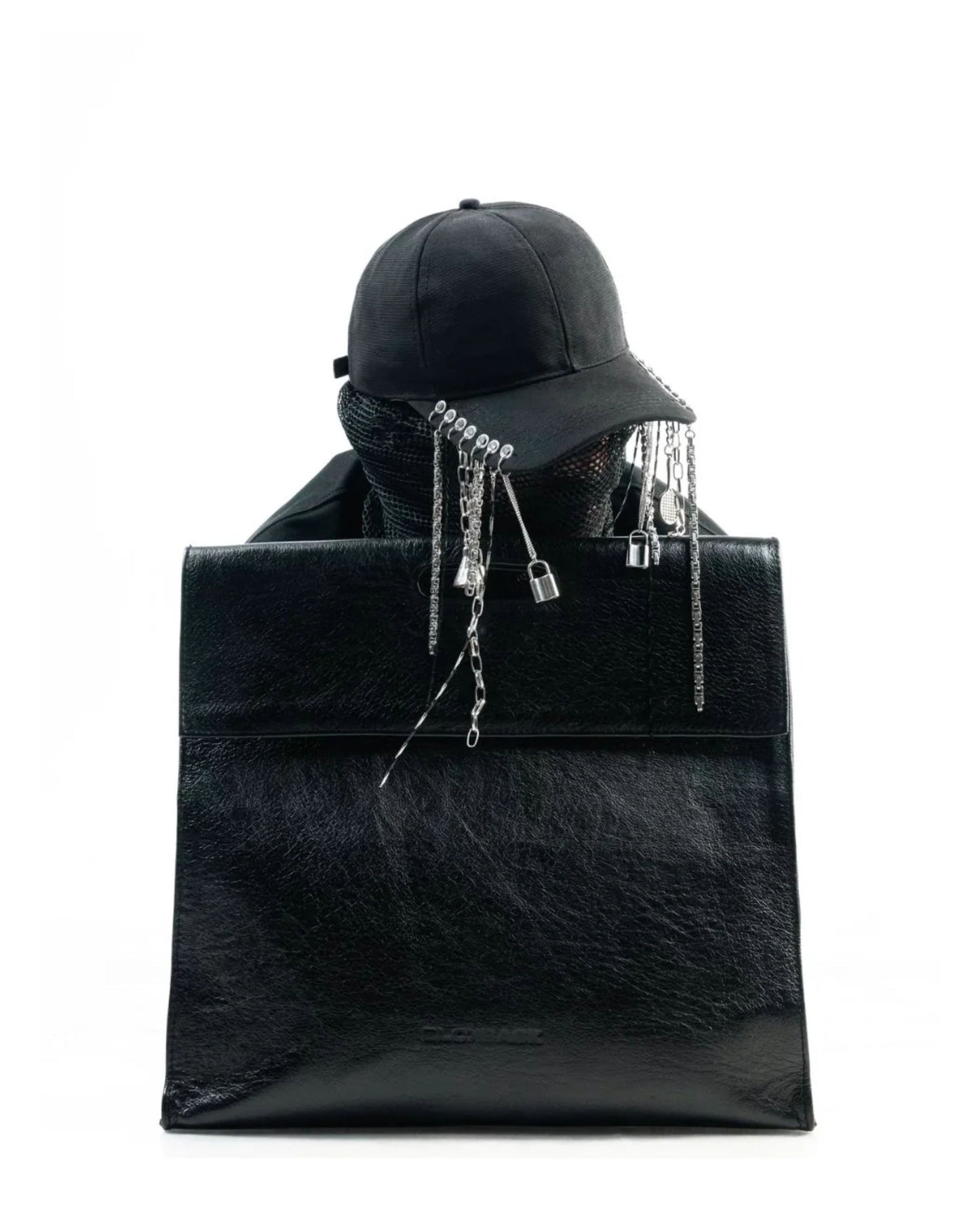 THE CLASSIC LEATHER BAG