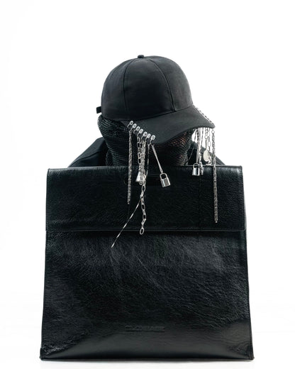 THE CLASSIC LEATHER BAG